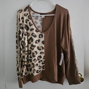NWT, Venus Women's Leopard Print Shirt In Brown With Gold Accents, Size XL